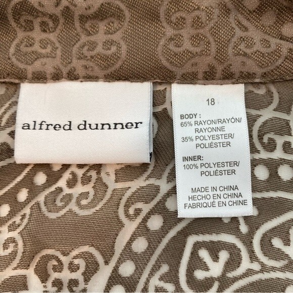 Alfred Dunner Sheer Lightweight Abstract Batik Tan 3/4 Sleeve Button Blouse  18 - Picture 7 of 9